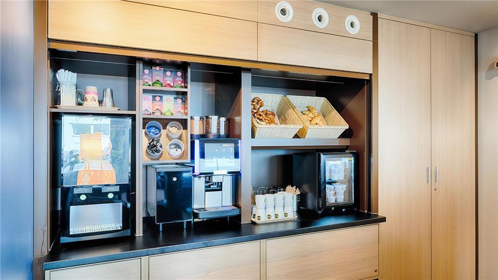 B&B Hotel Muenchen-Garching Garching bei München Étterem fotó
